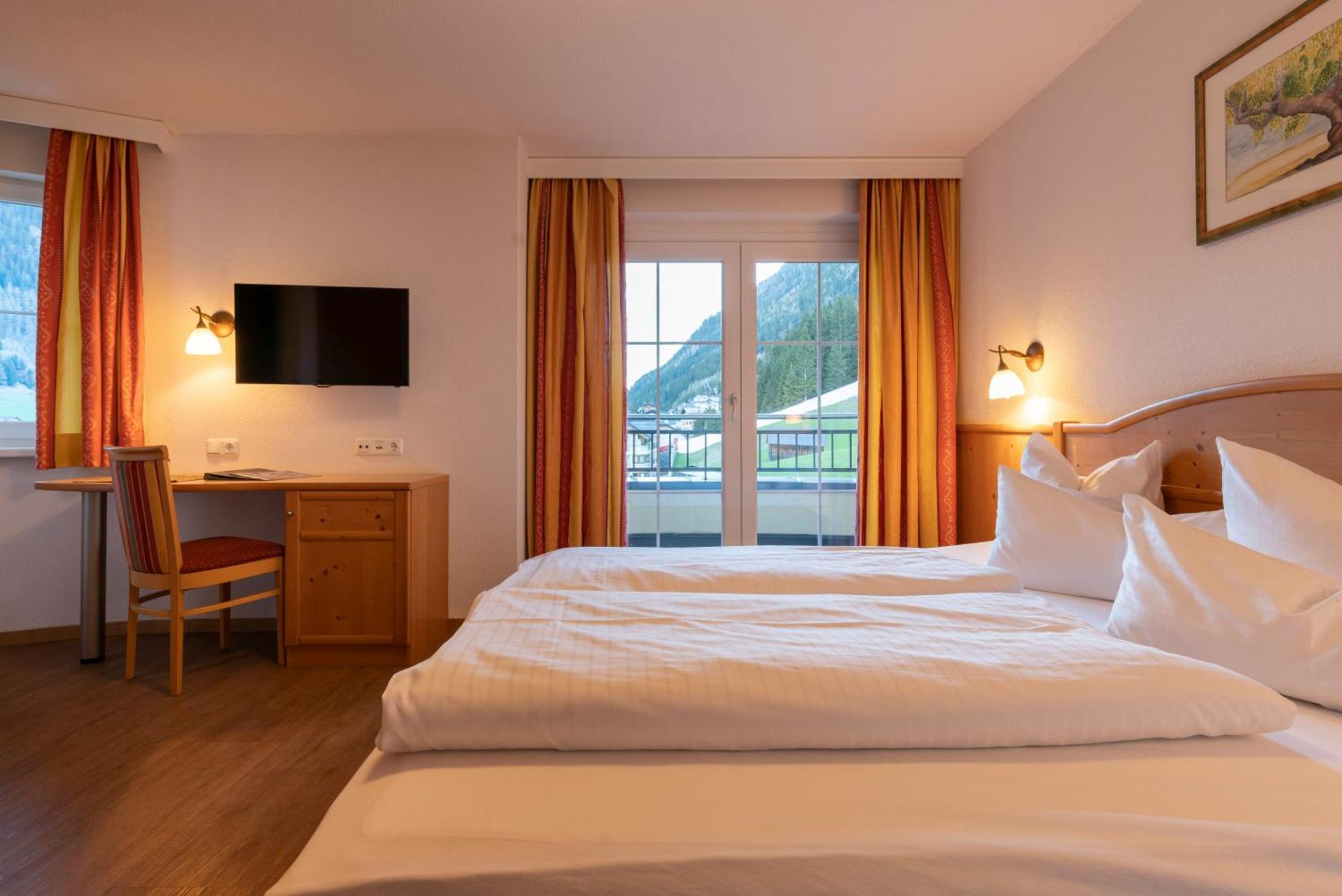 Alpenhotel Erika Ischgl Exterior foto